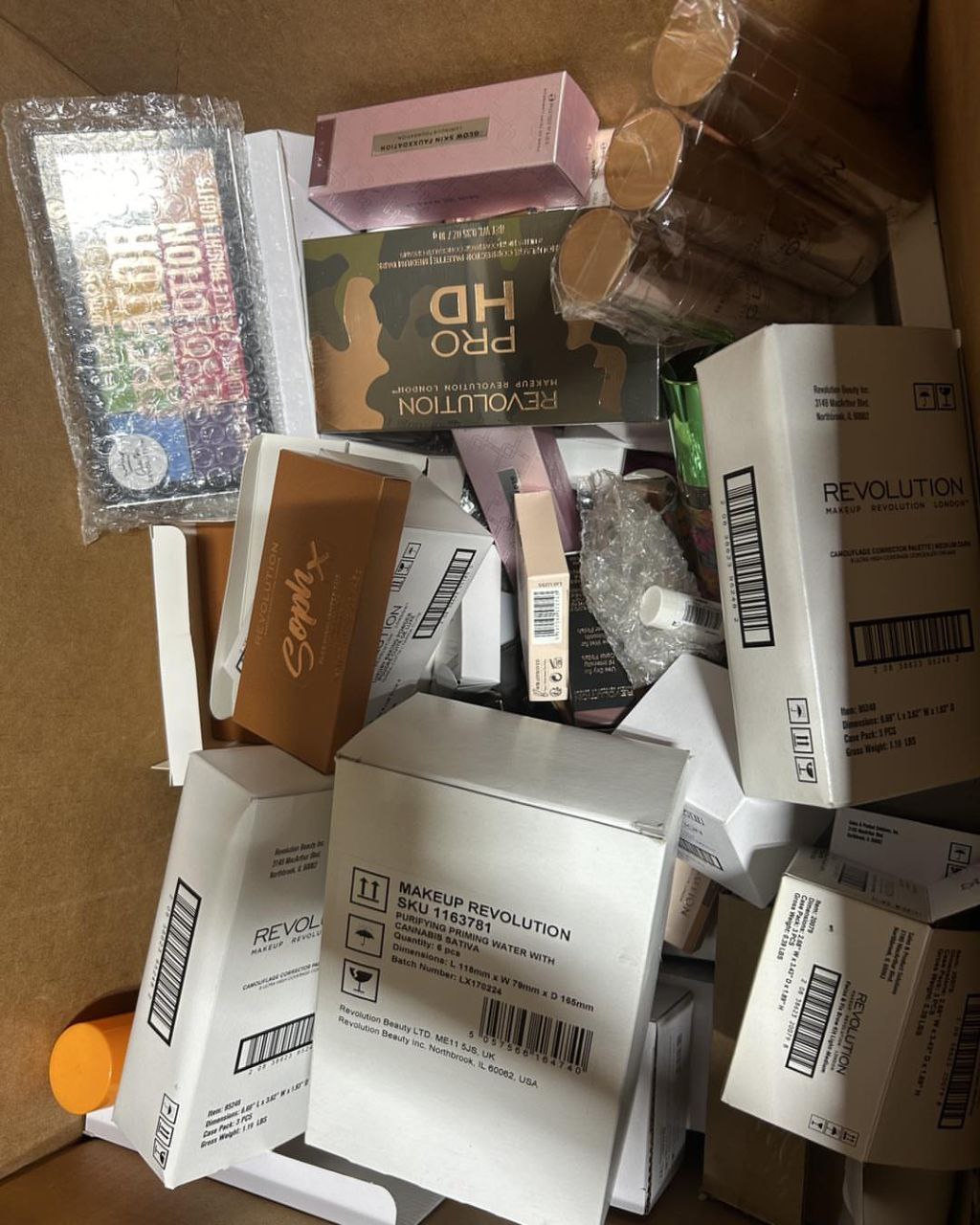 Revolution Make-up